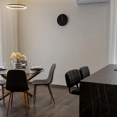 Mini Escape Apartment *